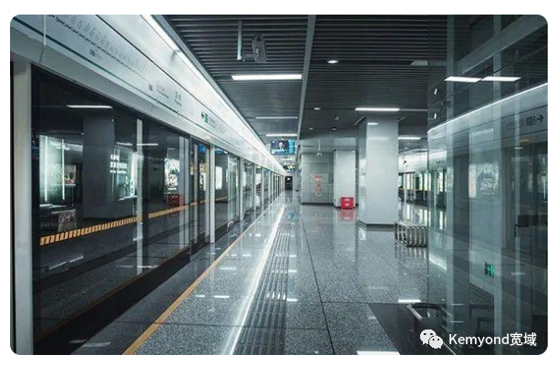 【硬核科普】同步時鐘系統(tǒng)在地鐵站的應用